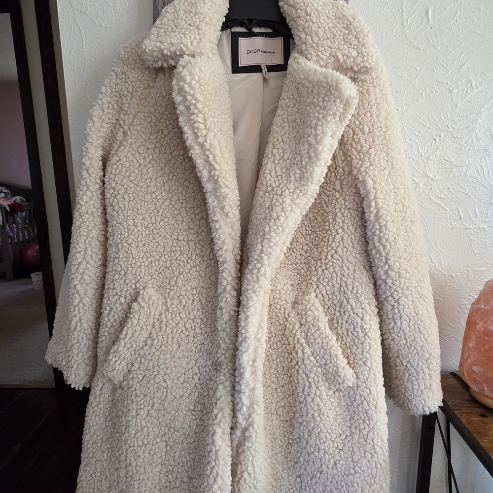 BCBGeneration Women's Cream Teddy Coat